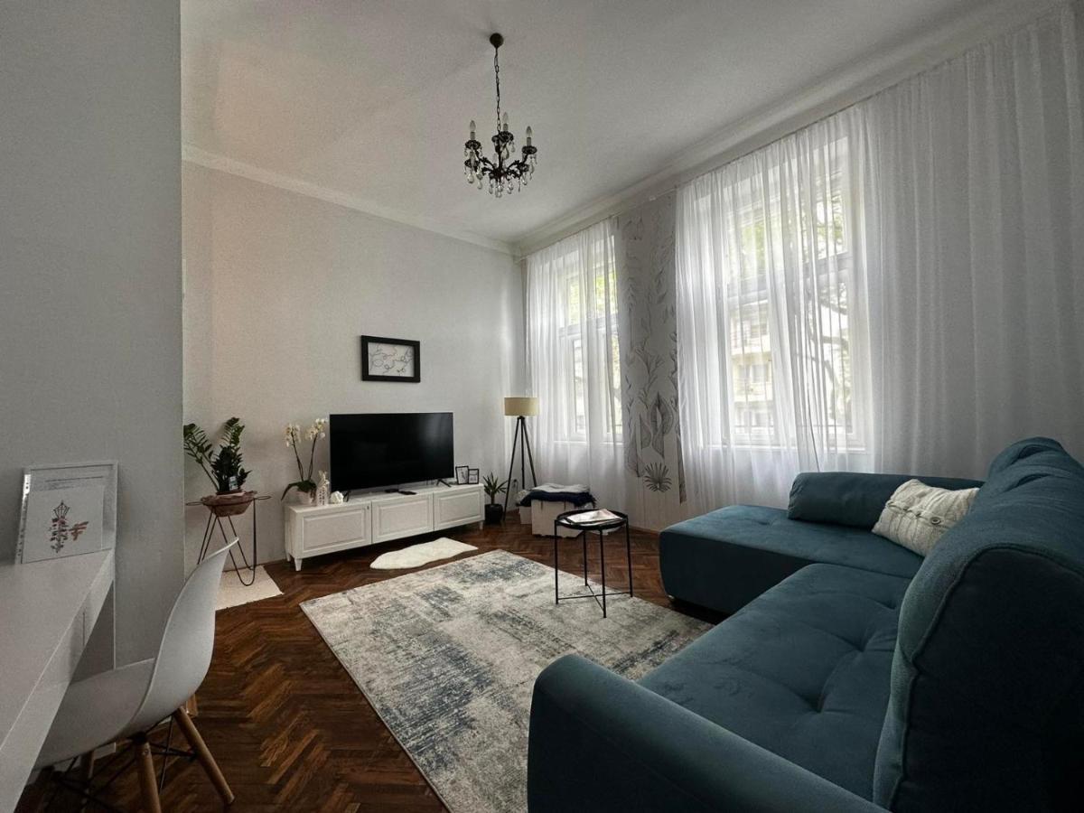 Pure Of Joy City Centre Apartment Subotica Exterior foto